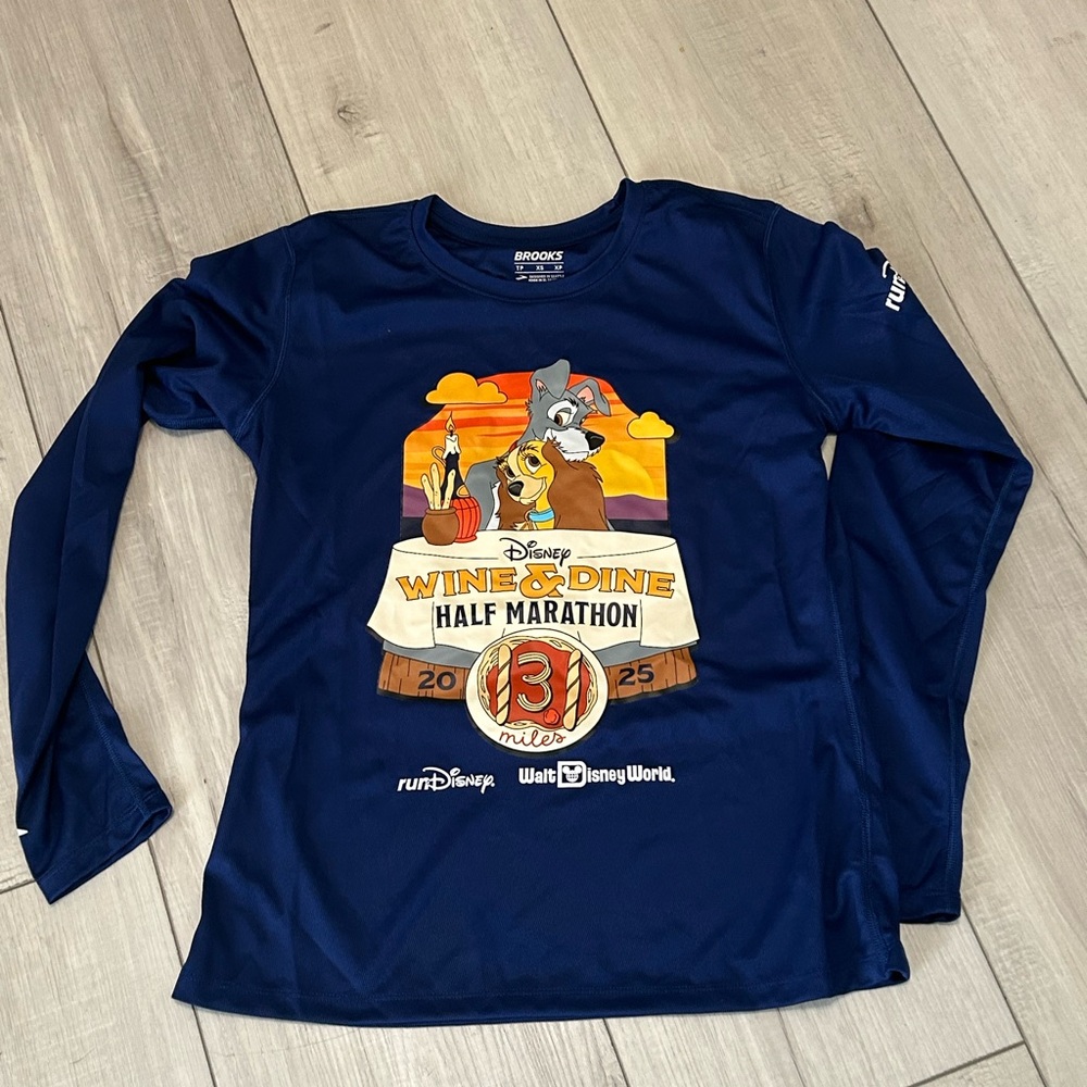 RunDisney Wine and Dine Navy Blue 1/2 Marathon Shirt, Brooks xs women’s cut